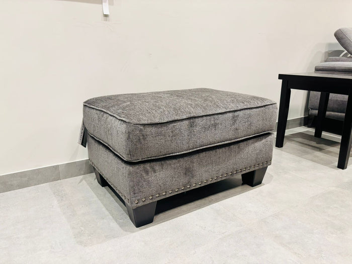 4300114(1) - OTTOMAN - OUTLET (S62455 - 23-06-2026 - Vishwanath - OUTLET)