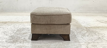 4490014(1) - OTTOMAN - BLR WH