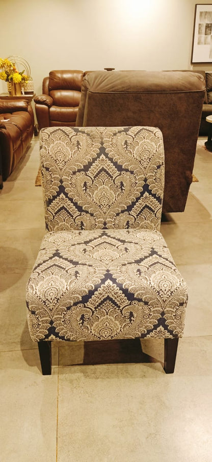 5330360 - ACCENT CHAIR - OUTLET