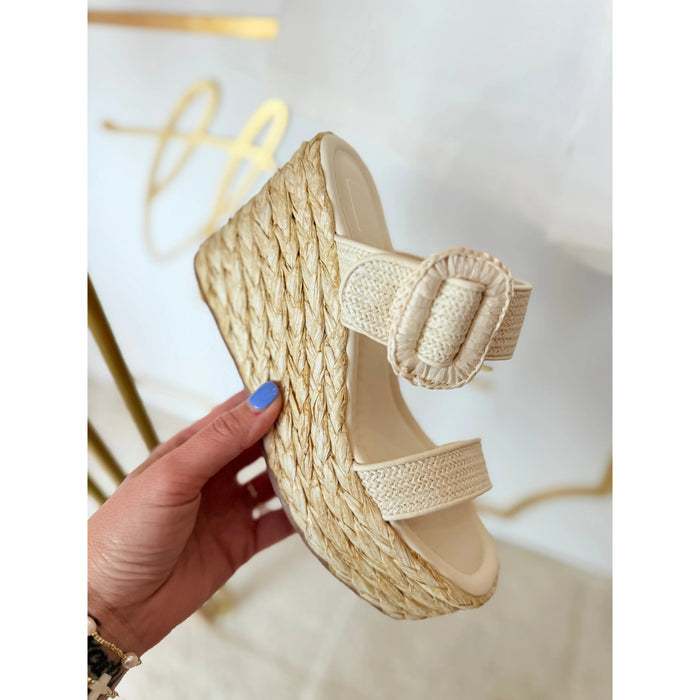 Leena Wedge, Shu Shop