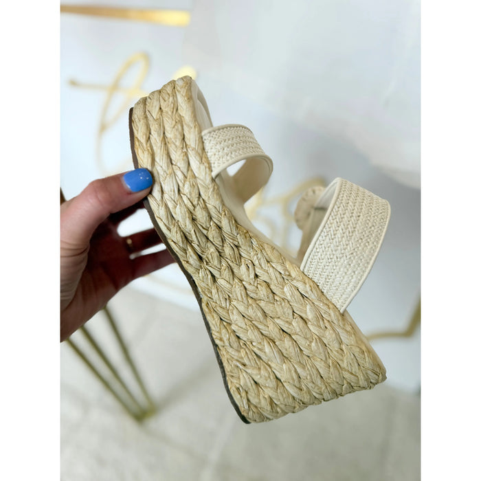 Leena Wedge, Shu Shop