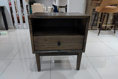 B513-91 - NIGHT STAND - BH