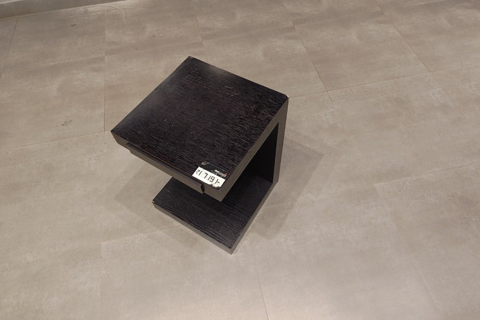 CT-117 - SIDE TABLE - BWDD