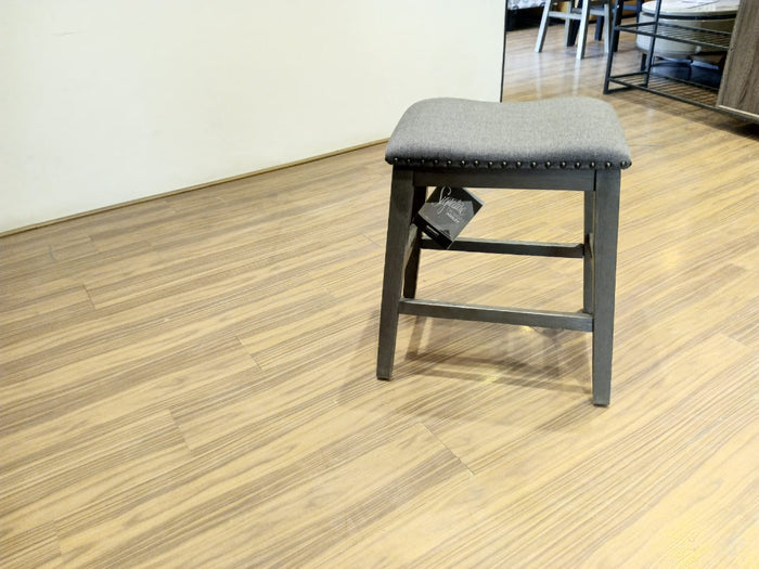D388-024 - STOOL - BWDA