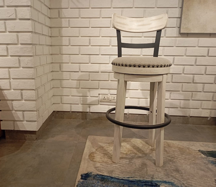 D546-530(3) - BARSTOOL - BSK