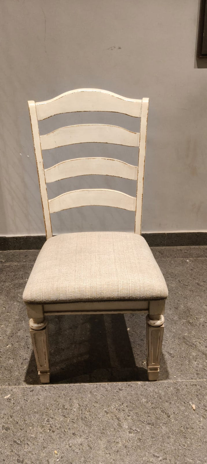 D743-01(4) - DINING CHAIR - BWDA