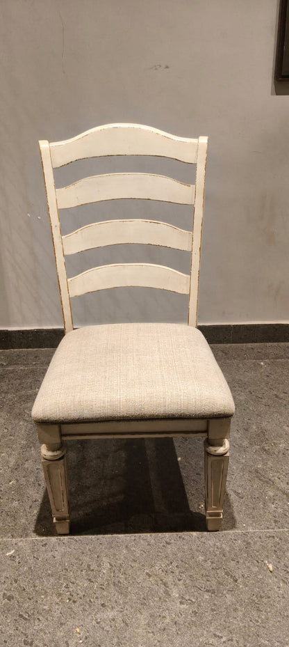 D743-01(4) - DINING CHAIR - BWDA