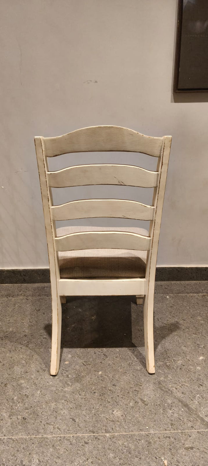 D743-01(4) - DINING CHAIR - BWDA