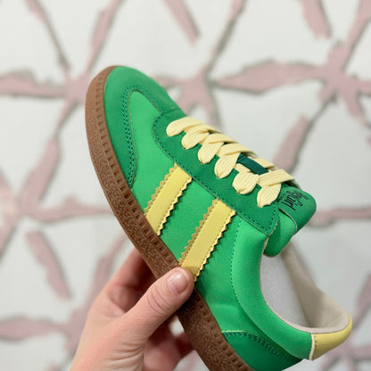 Heads Up Sneaker