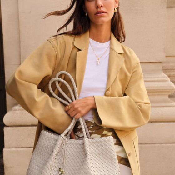 Nova Small Shoulder Bag (Oyster)