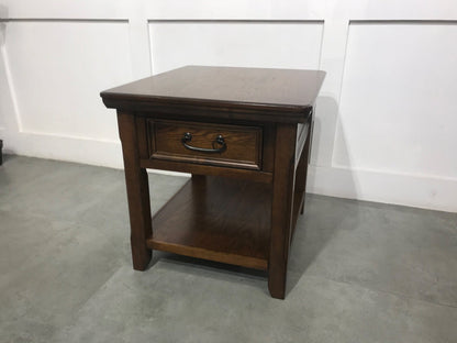 T478-3 - END TABLE - BTM