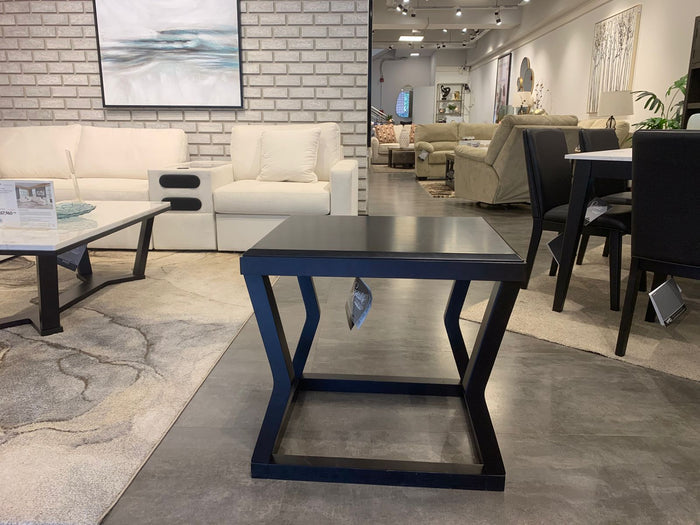 T592-3 - SIDE TABLE - MDP