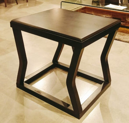 T592-3(2) - SIDE TABLE - OUTLET