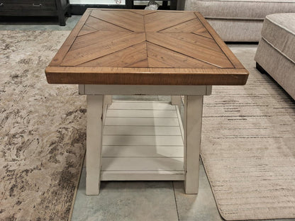 T640-3 - END TABLE - BH