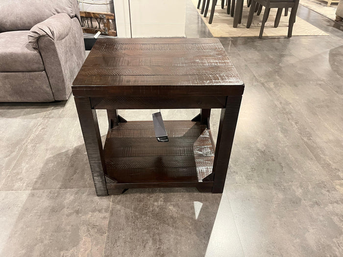 T745-3 - SIDE TABLE - NAR