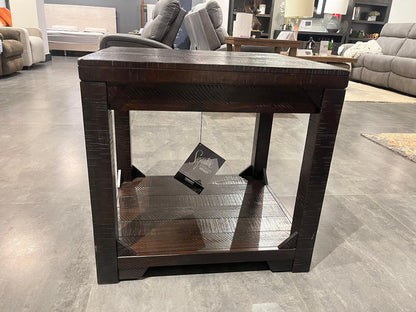 T745-3 - SIDE TABLE - NAR